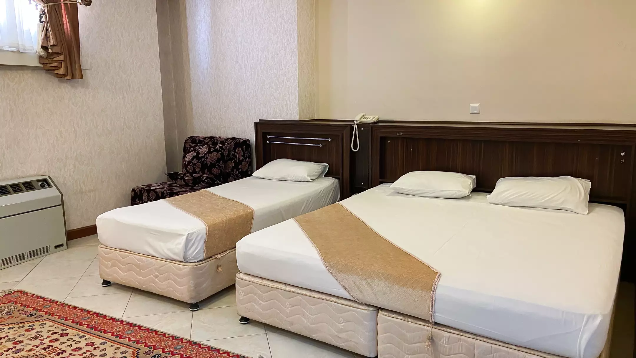Alibaba https://cdn.alibaba.ir/ostorage/hotel-accommodation-images/67031e43359857c3c5f4a282_5efe30c9-1ec2-40a5-b30e-2eb91fe12676_دبل تک (1).webp